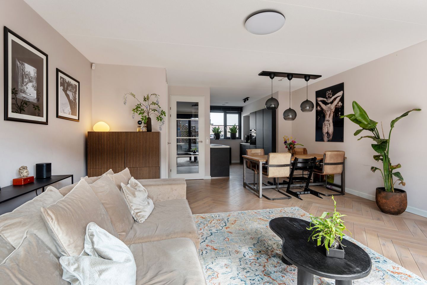 Foto 19 van Hof van Delftsesluis 39