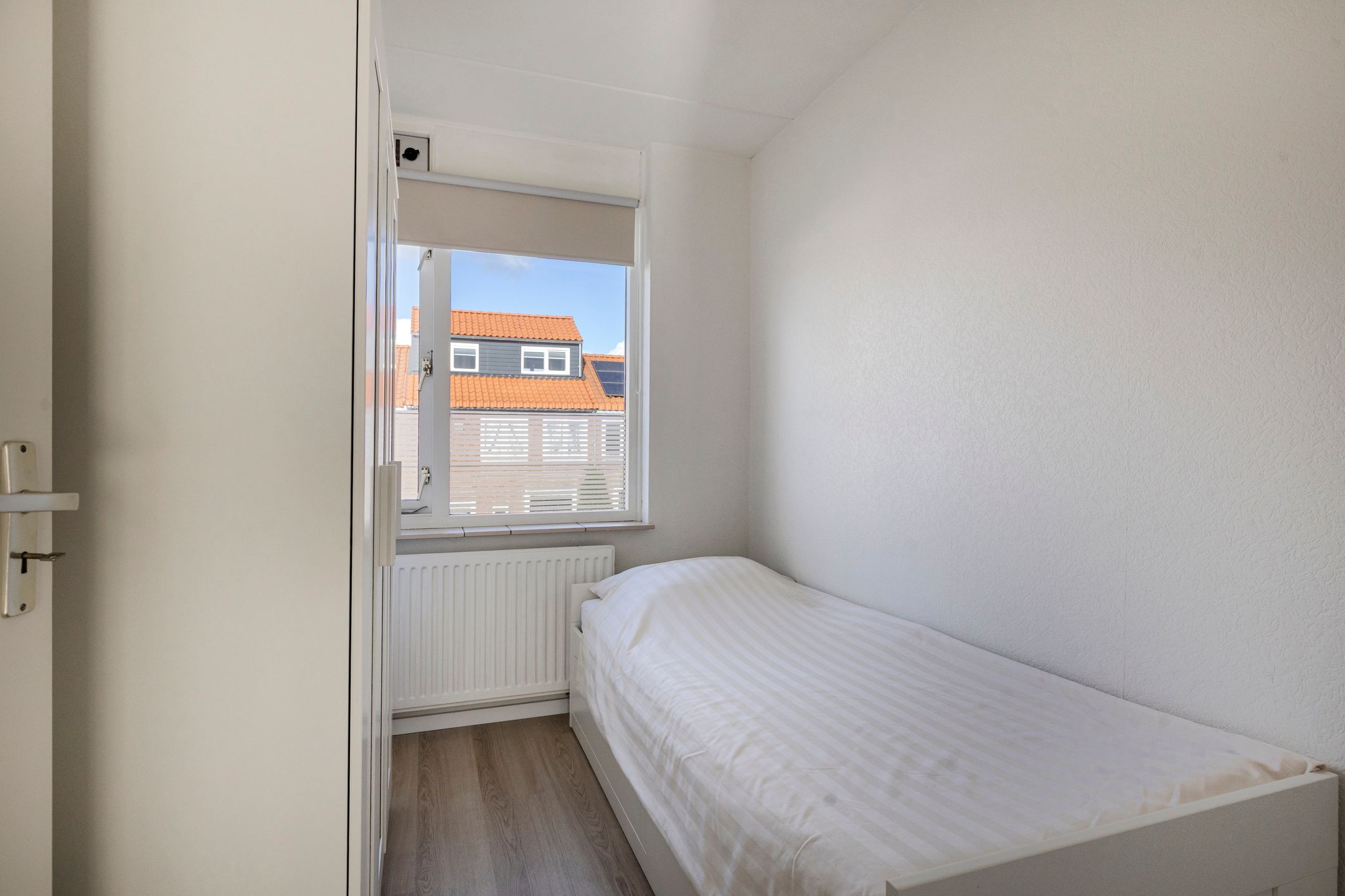 Foto 24 van Van Linschotenstraat 23