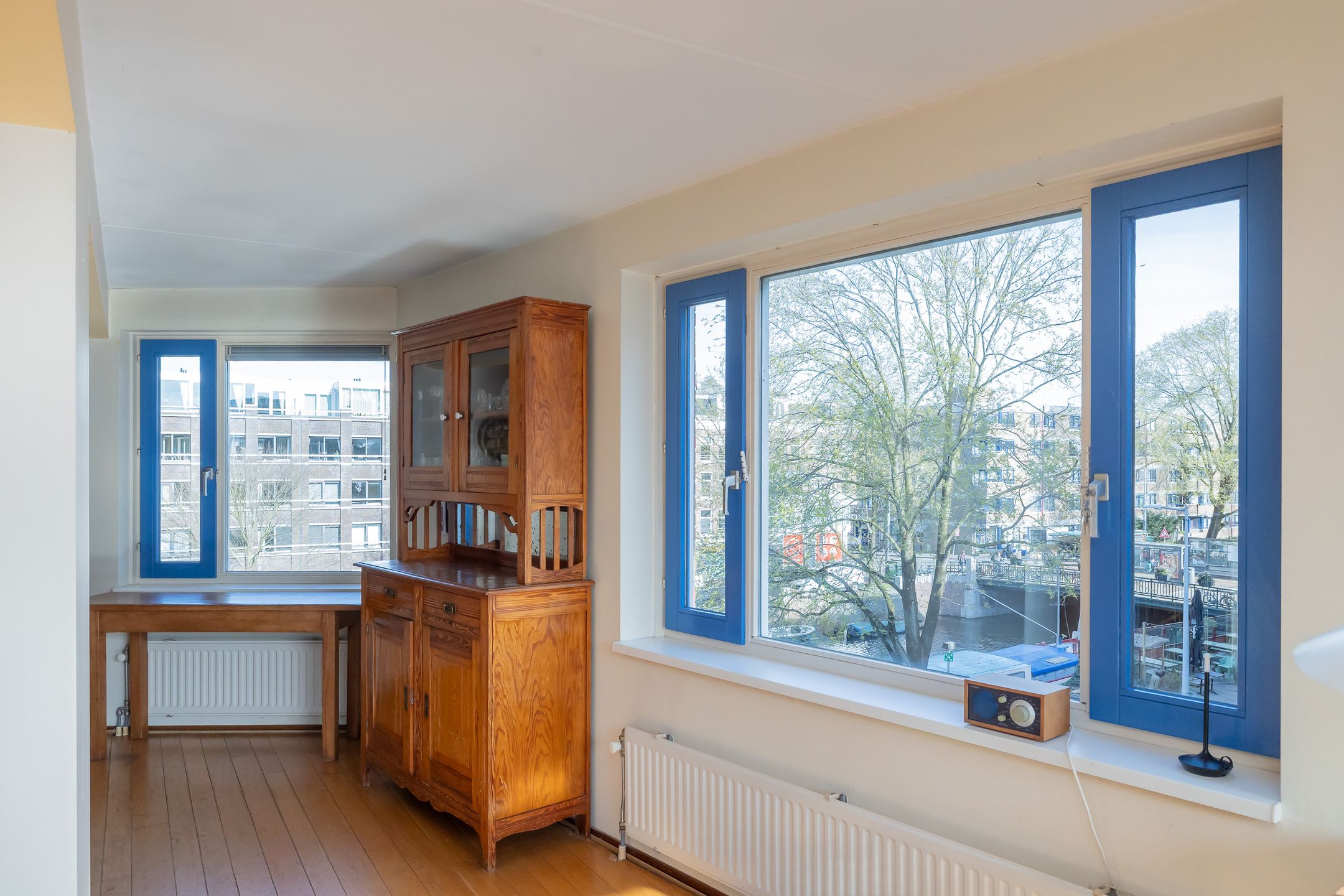 Spacious corner apartment with water views and south-facing balcony in Amsterdam West — 15