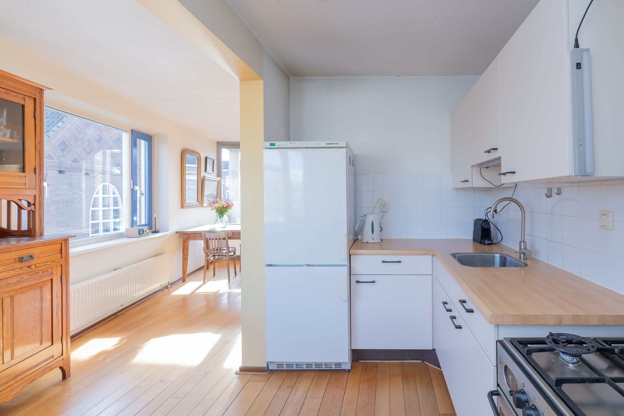 Spacious corner apartment with water views and south-facing balcony in Amsterdam West — 12