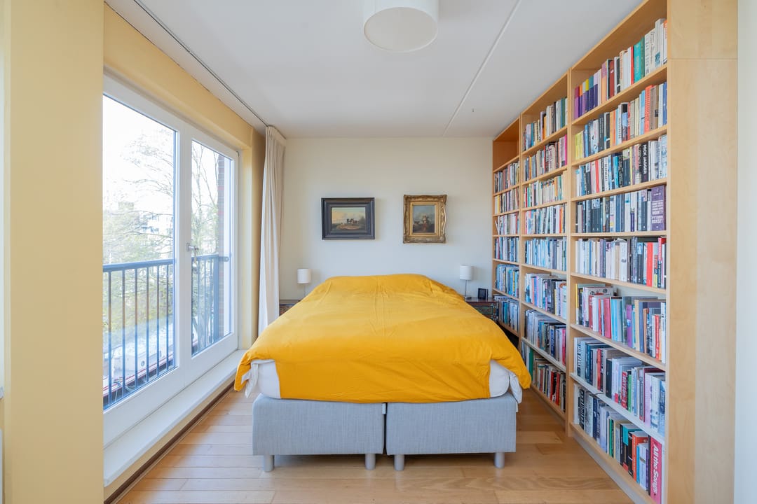 Spacious corner apartment with water views and south-facing balcony in Amsterdam West — 17