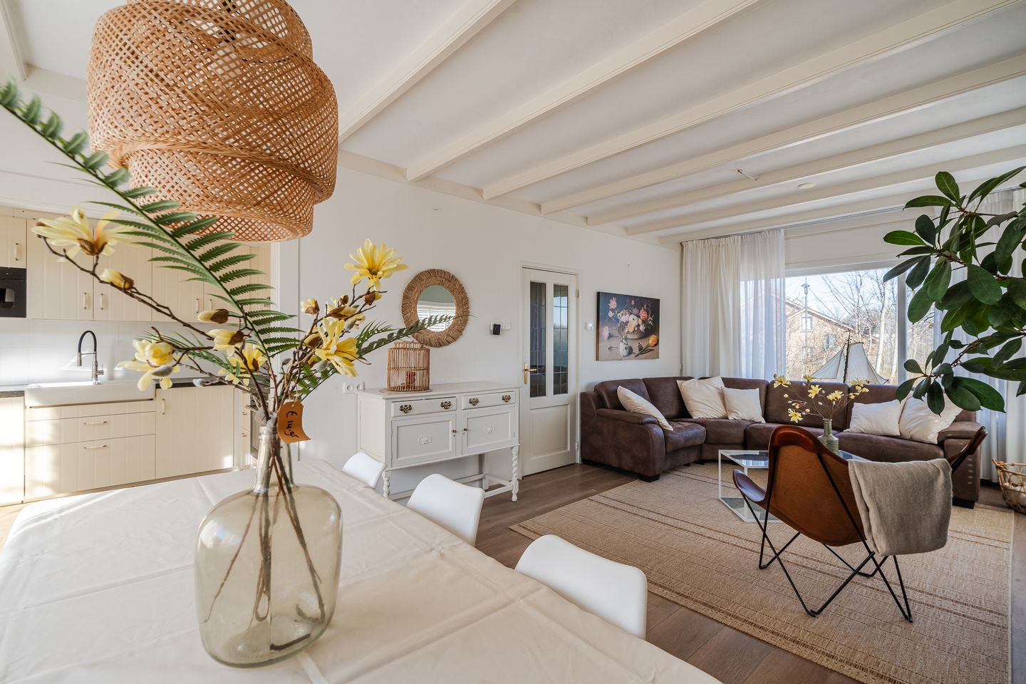 End house with summer house near the beach in Egmond aan Zee — 14