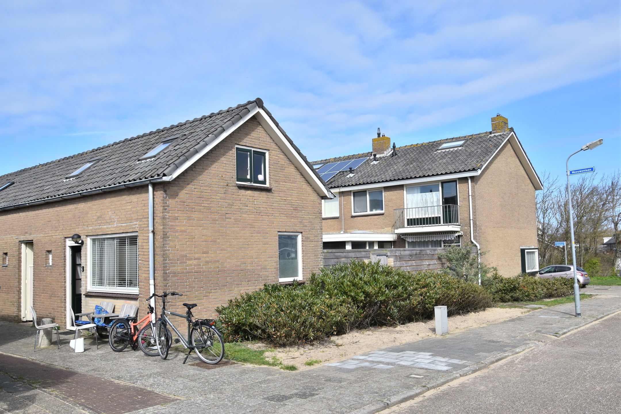End house with summer house near the beach in Egmond aan Zee — 60