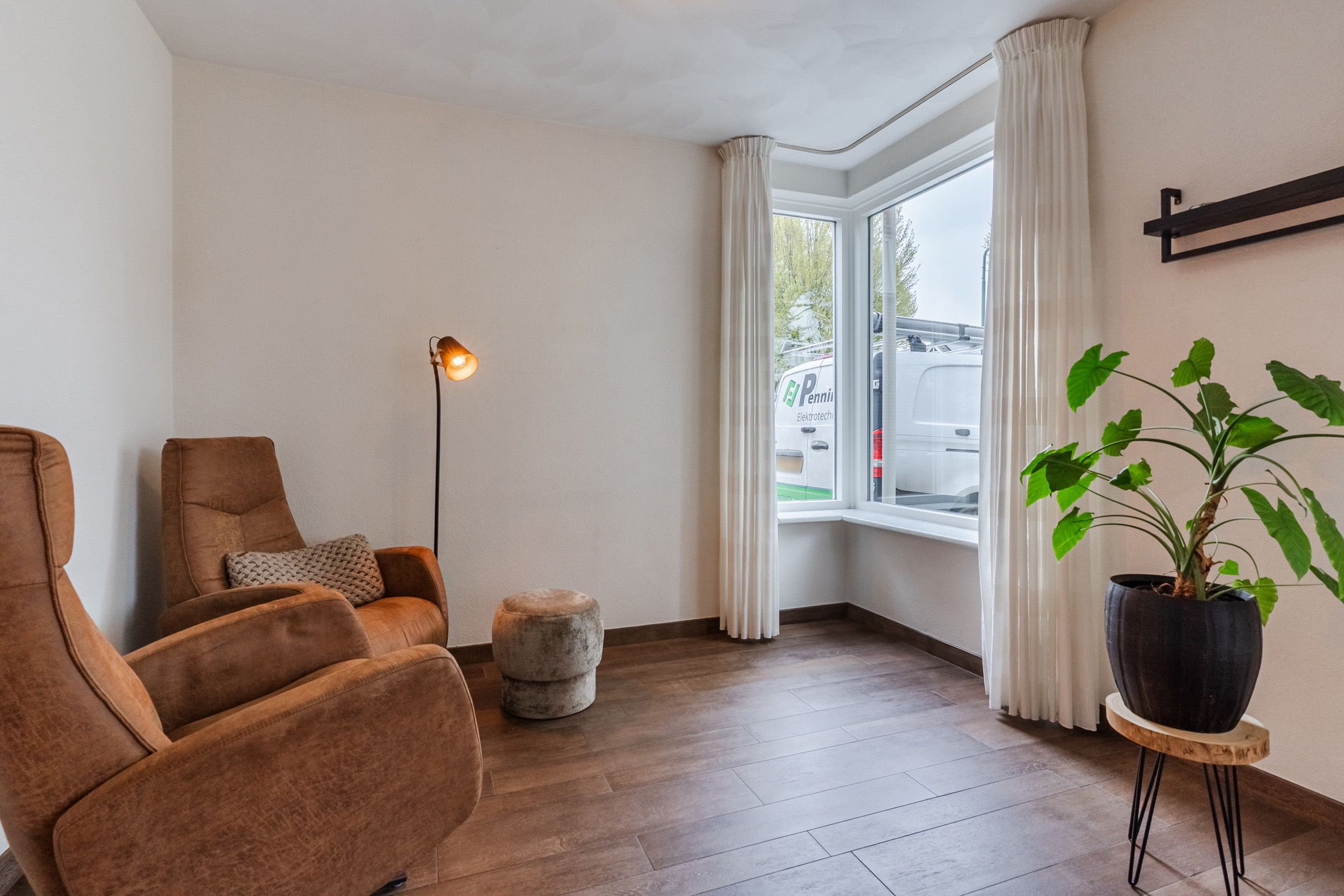 Charming semi-detached home with spacious garage and lovely garden in Nistelrode — 12