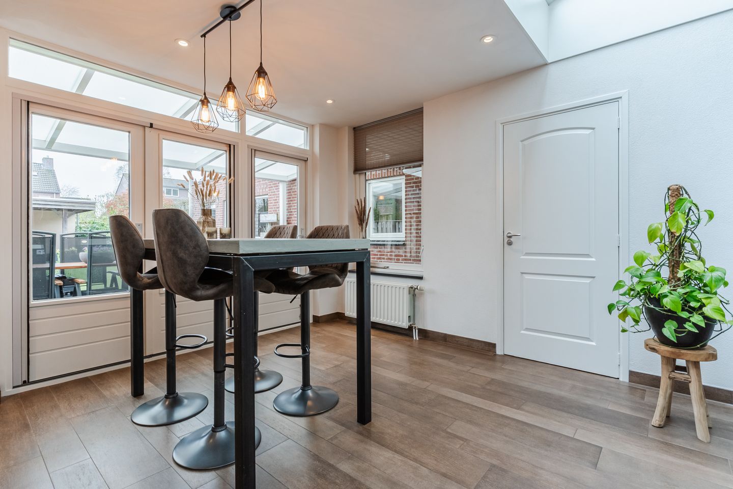 Charming semi-detached home with spacious garage and lovely garden in Nistelrode — 19