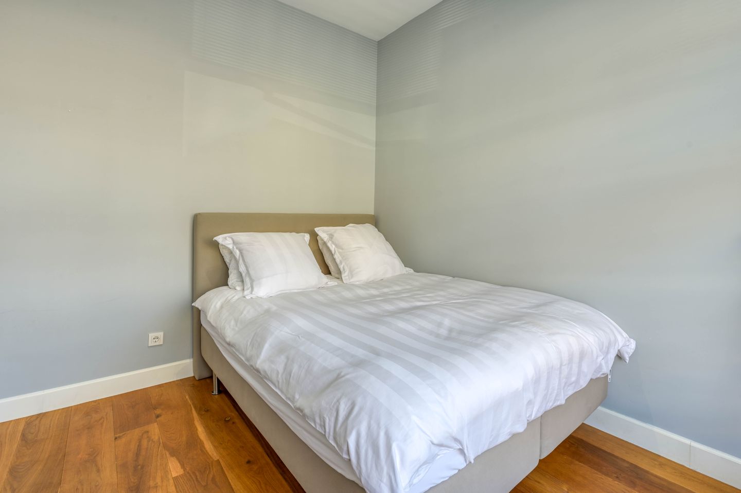 Foto 10 van De Constant Rebecquestraat 60