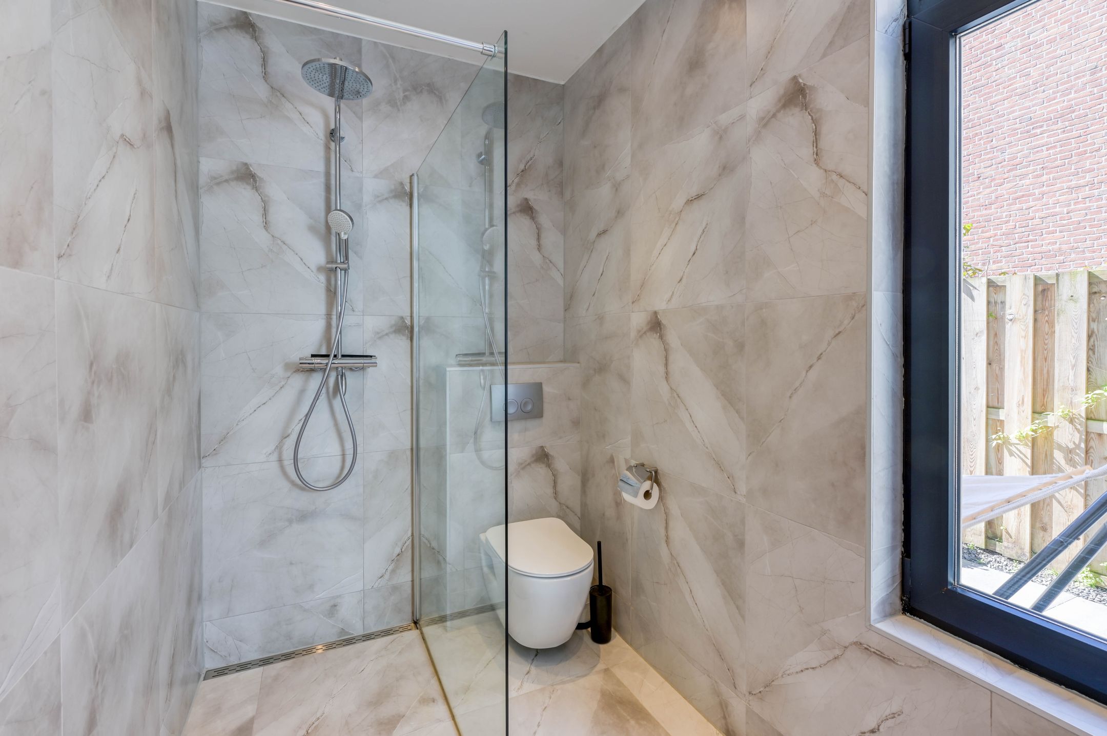 Foto 48 van De Constant Rebecquestraat 60