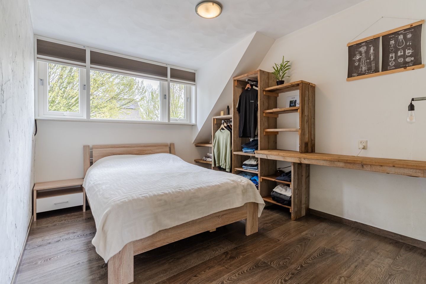 Charming semi-detached home with spacious garage and lovely garden in Nistelrode — 35
