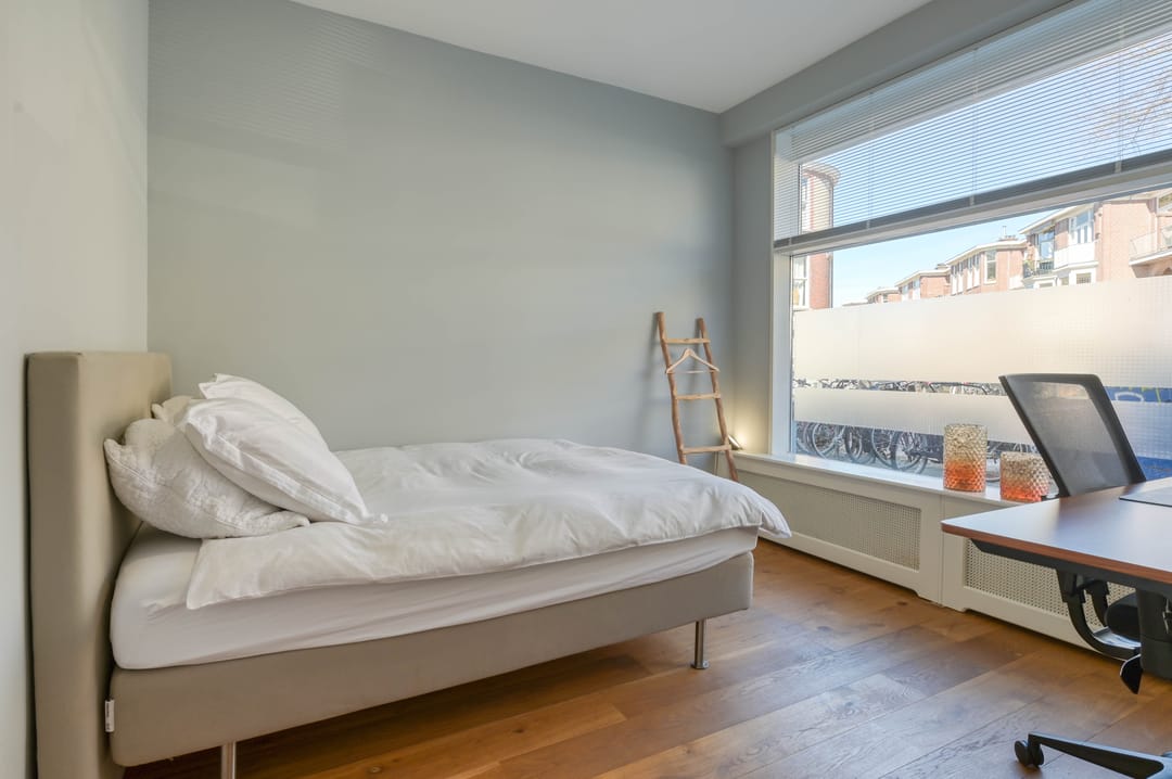 Foto 8 van De Constant Rebecquestraat 60