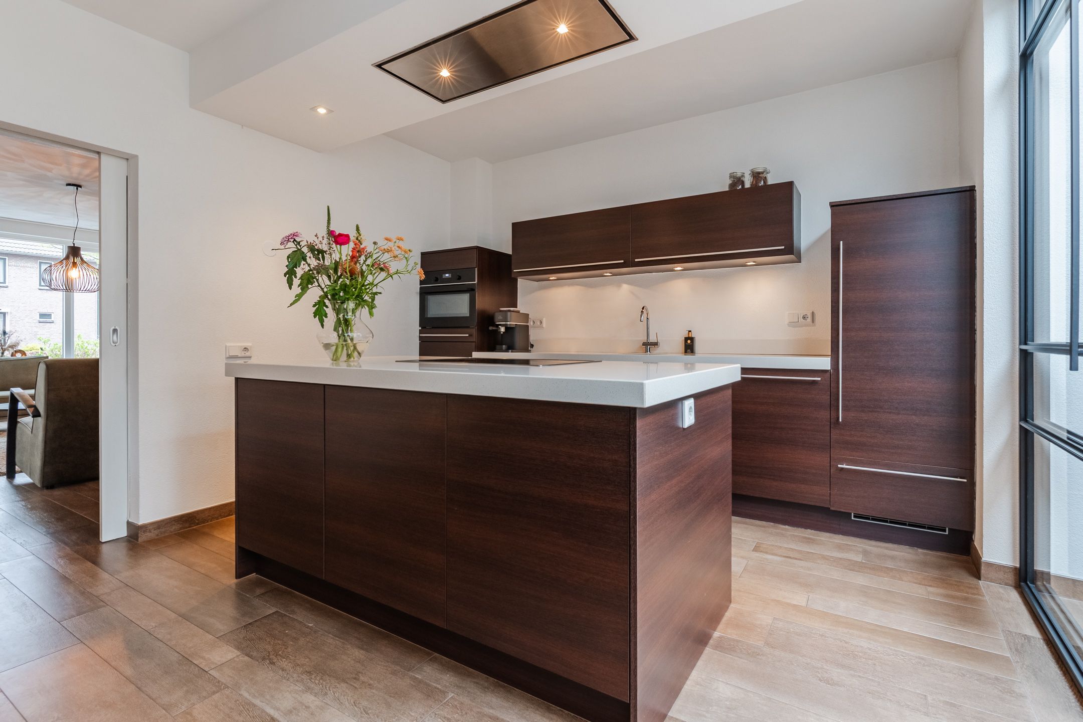Charming semi-detached home with spacious garage and lovely garden in Nistelrode — 21