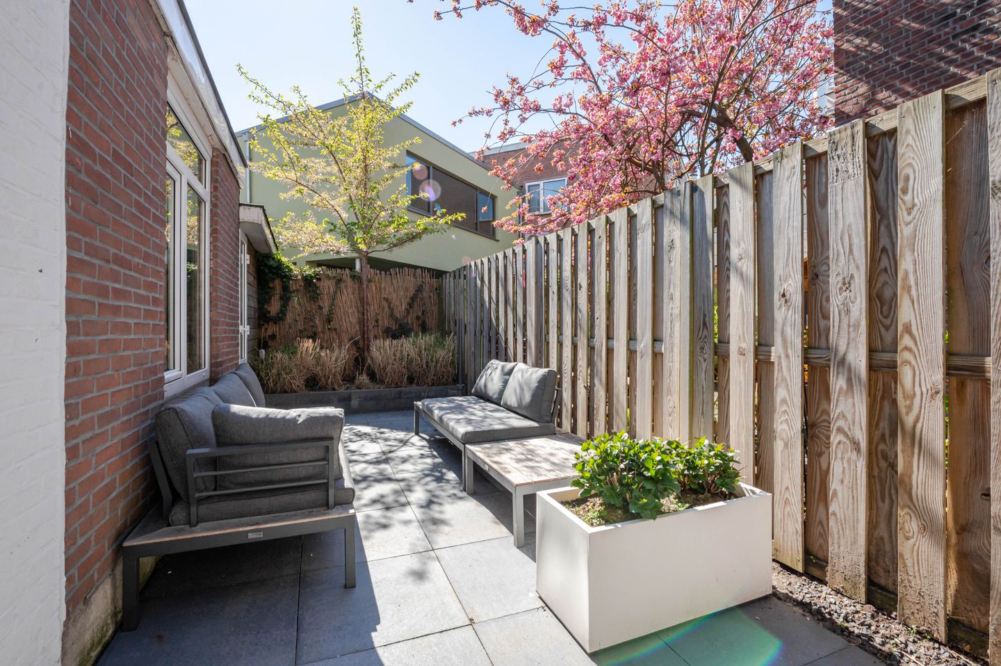 Foto 29 van De Constant Rebecquestraat 60