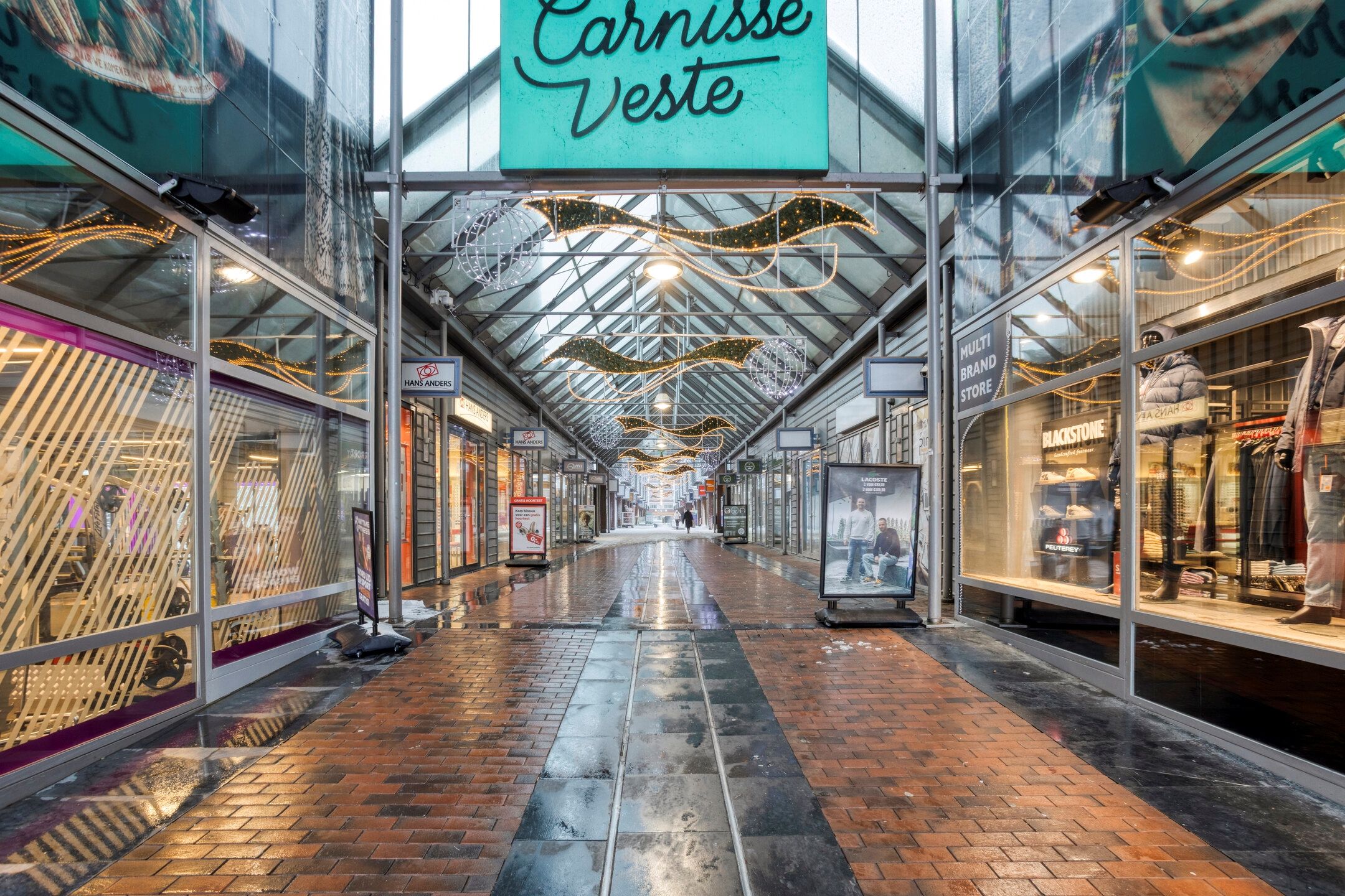 Photo 21 of Middeldijkerplein 201