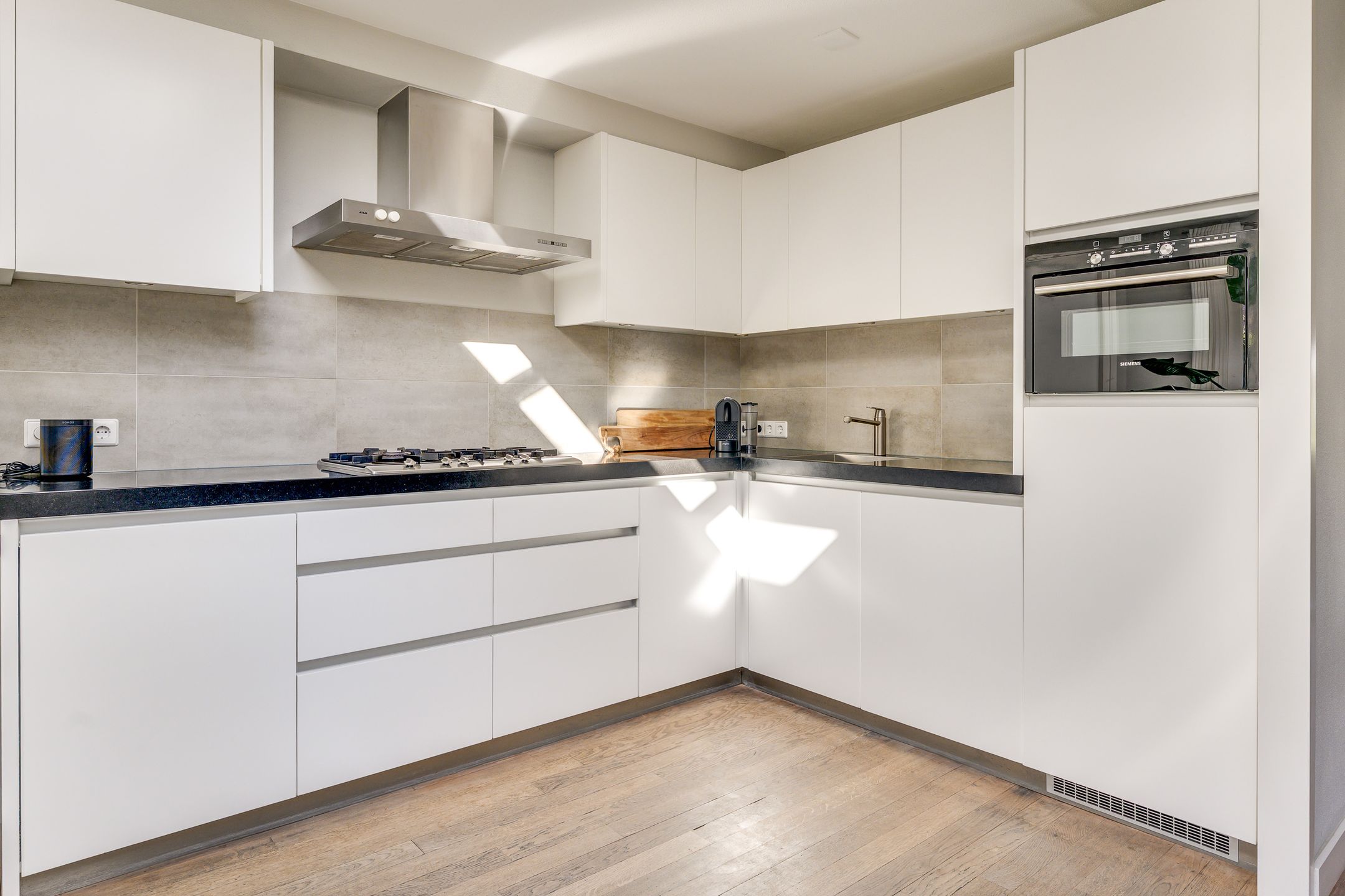 Spacious semi-detached family home with south-facing garden and canopy in Heeze — 21