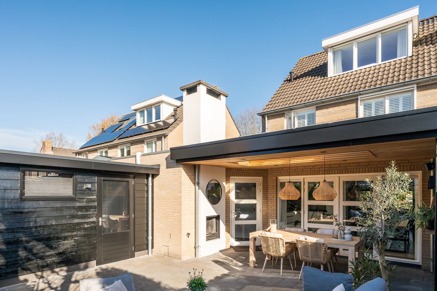 Spacious semi-detached family home with south-facing garden and canopy in Heeze — 40