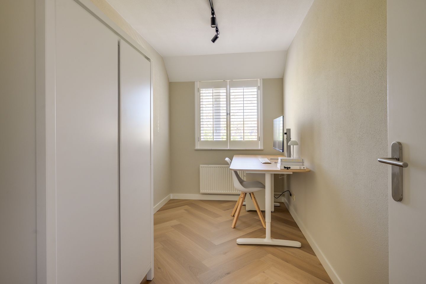 Spacious semi-detached family home with south-facing garden and canopy in Heeze — 29