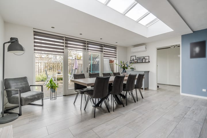 Photo 2 of Laan van Tolkien 152