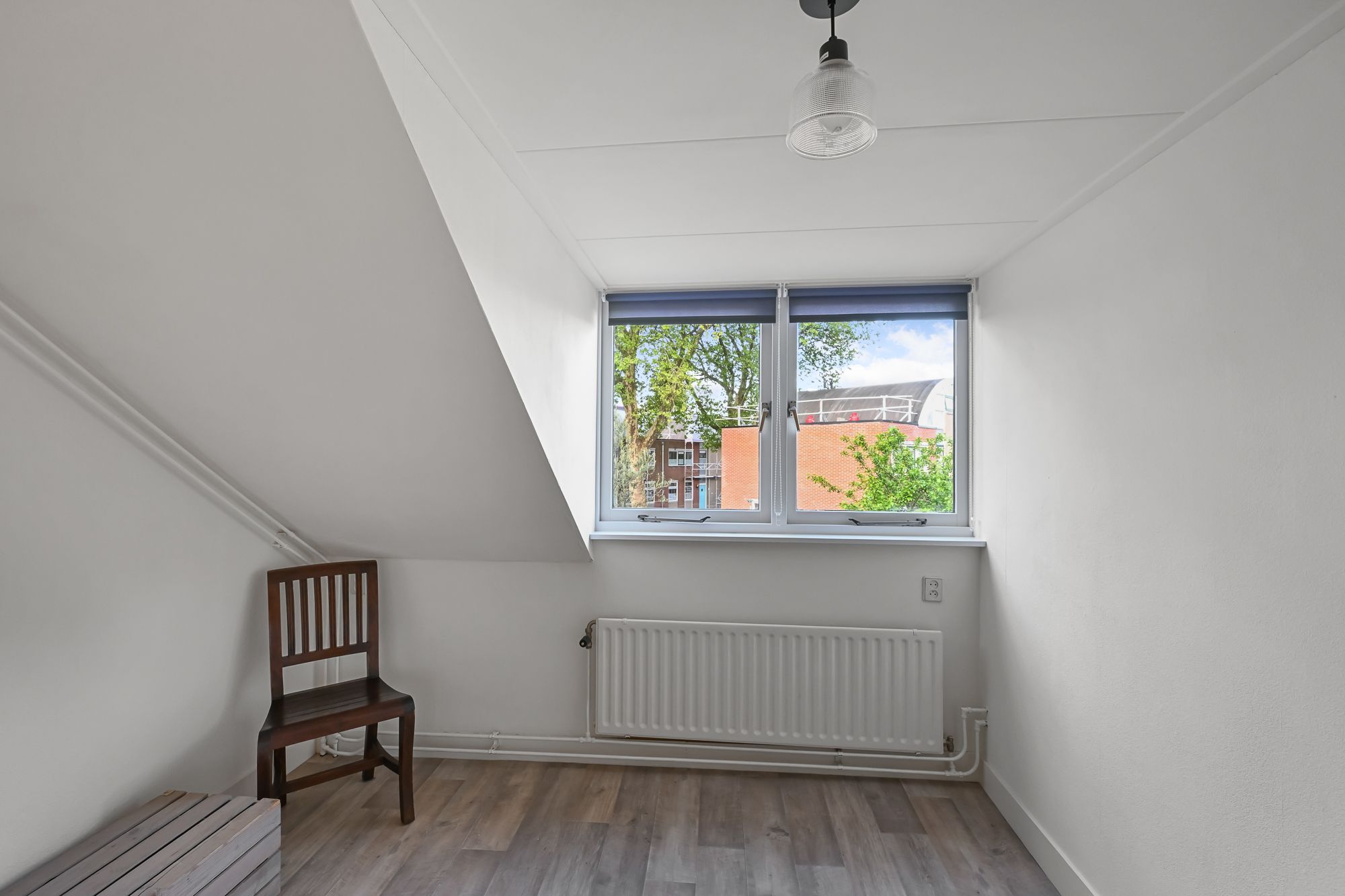Characterful terraced house with three bedrooms and sunny southwest garden — 24