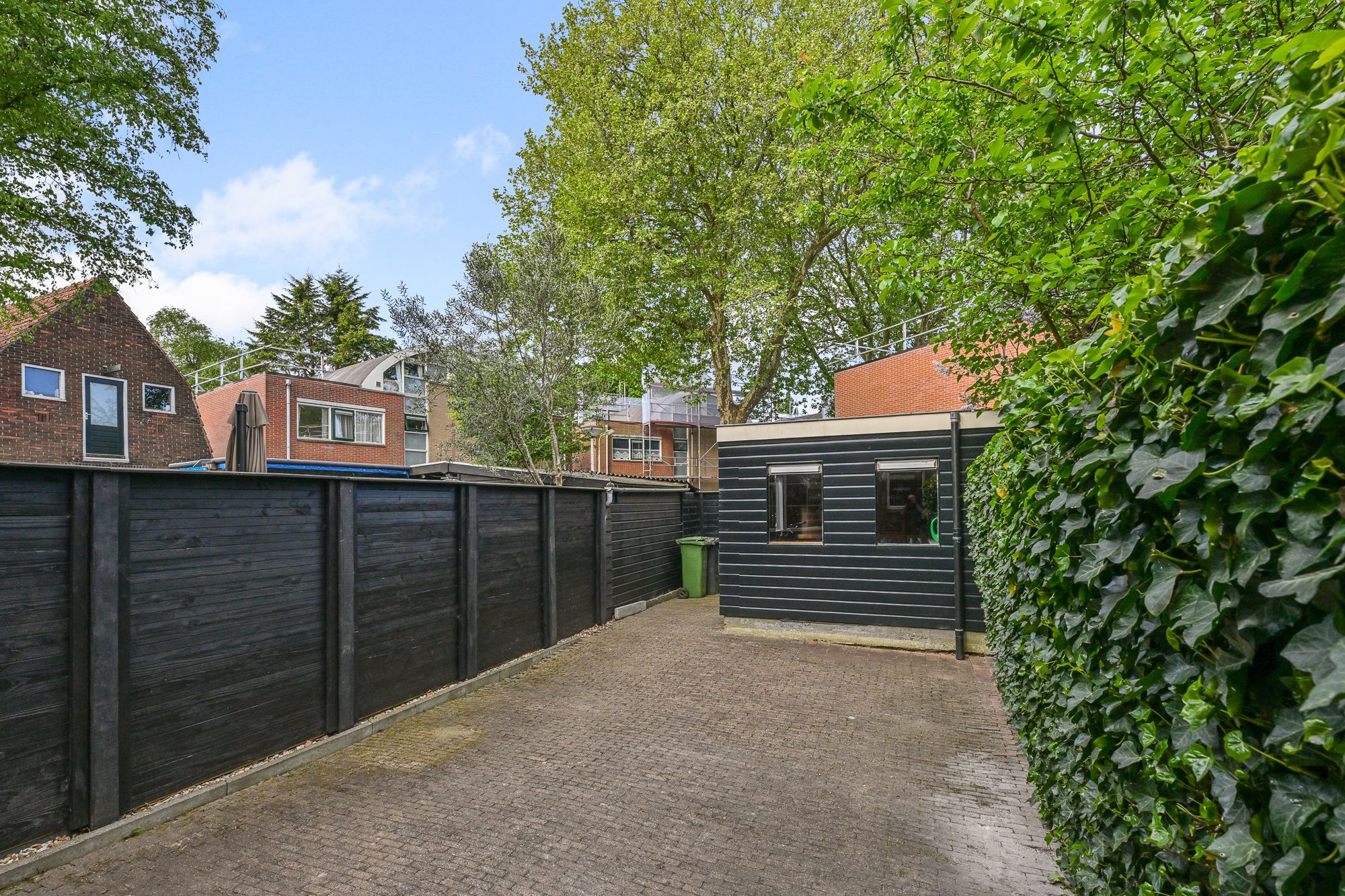 Characterful terraced house with three bedrooms and sunny southwest garden — 30