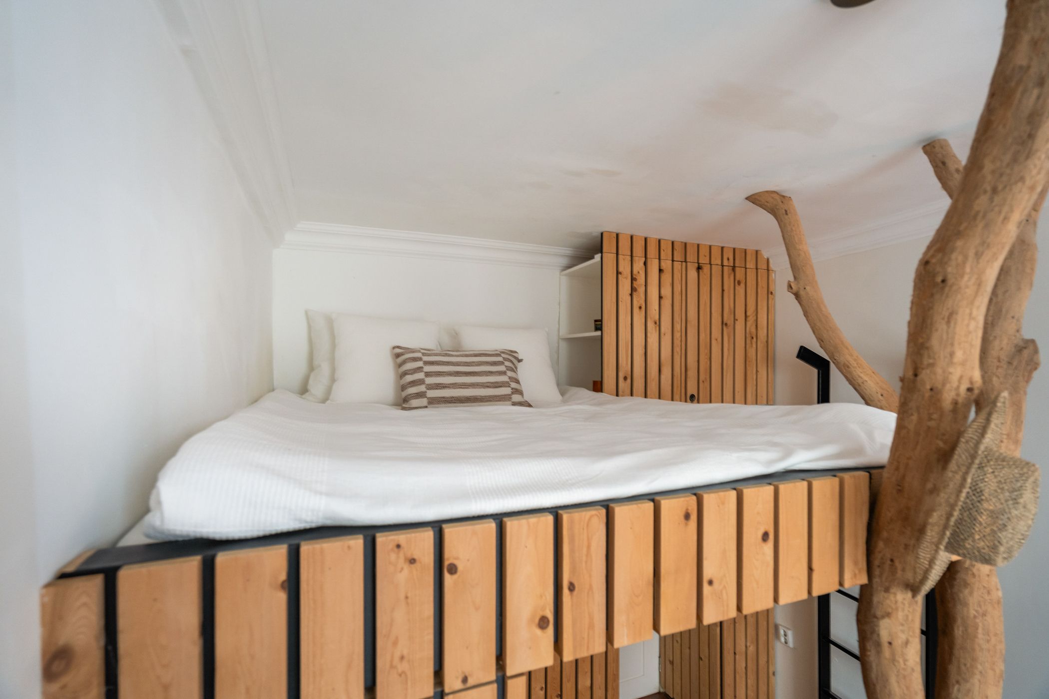 Charming Corner Apartment in Historic Utrecht Centre — 30