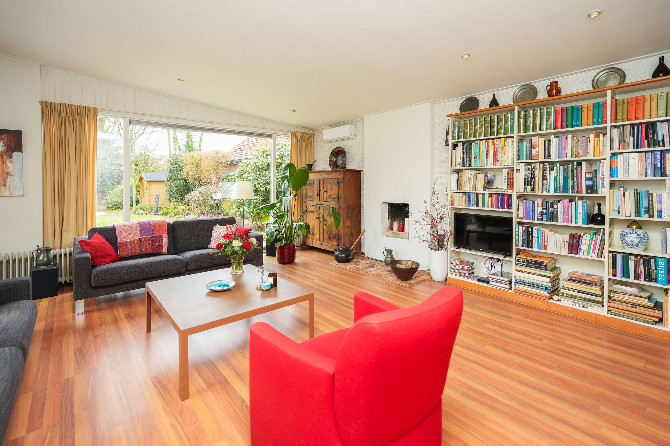 Foto 12 van Moses en Aäronlaan 21