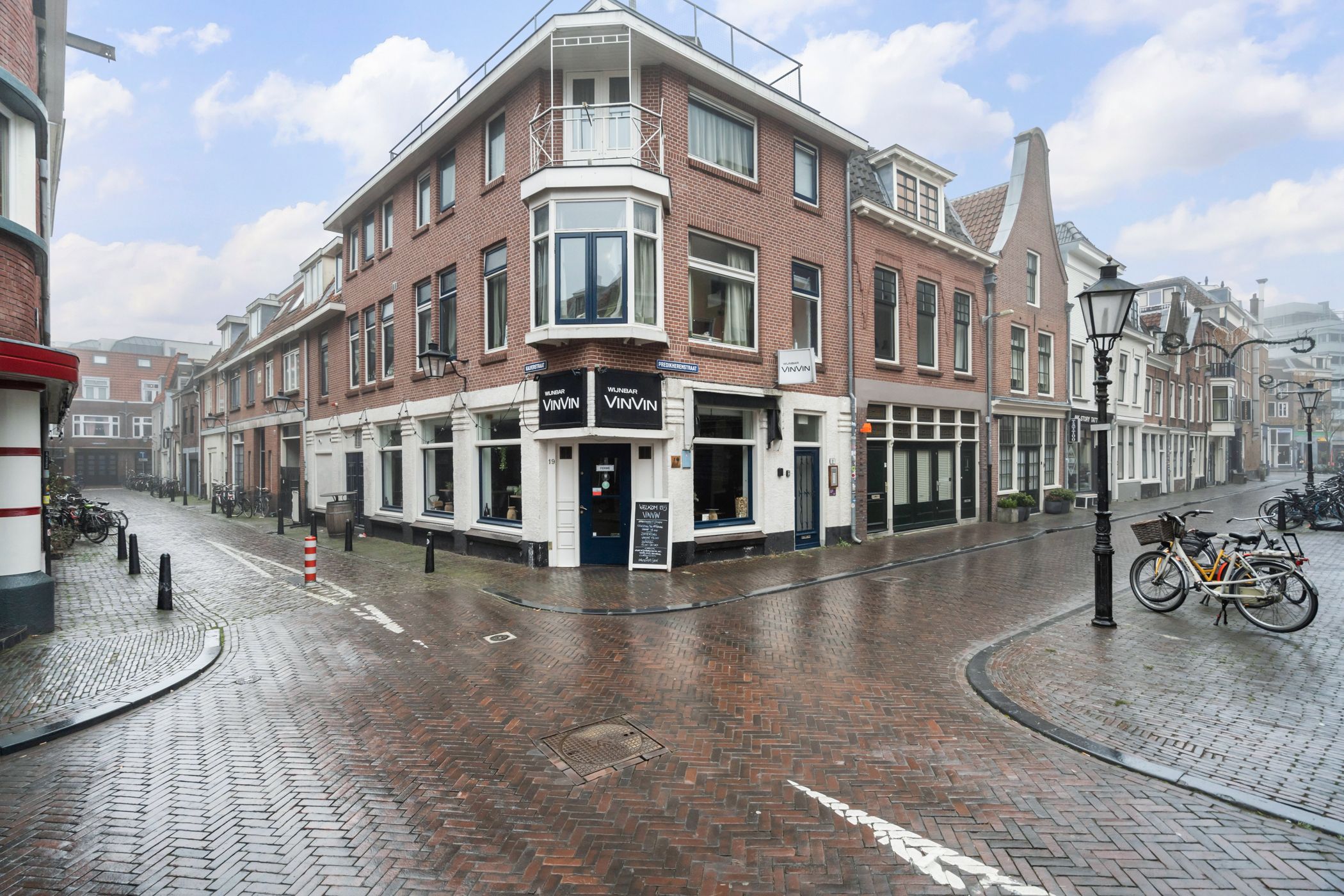 Charming Corner Apartment in Historic Utrecht Centre — 33