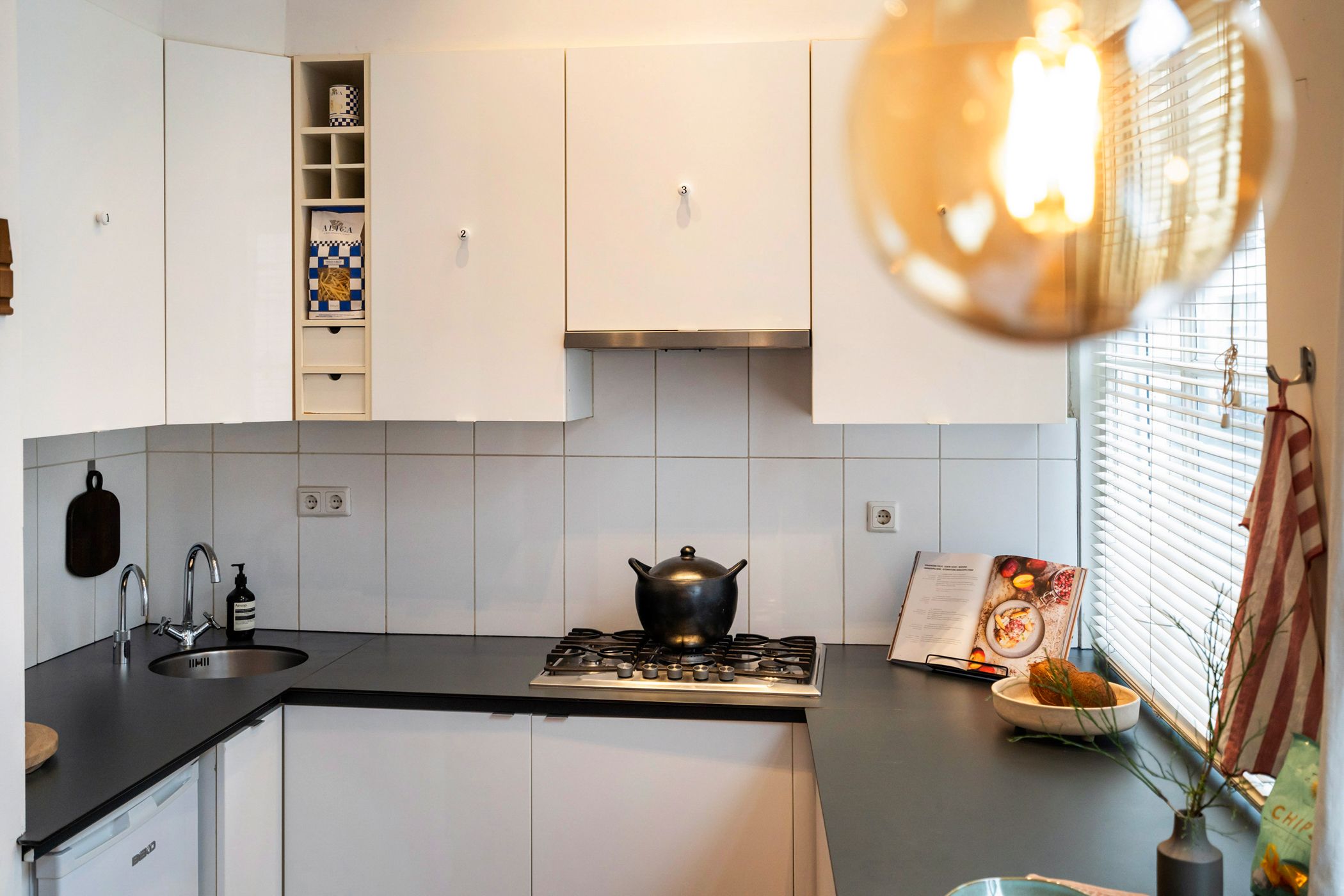 Charming Corner Apartment in Historic Utrecht Centre — 18
