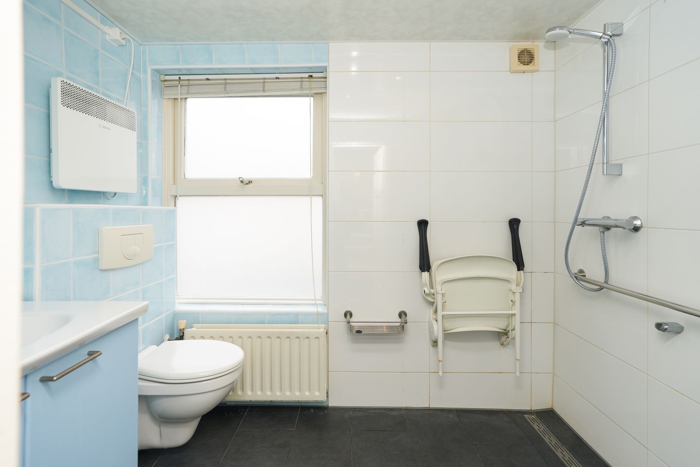 Foto 19 van Moses en Aäronlaan 21