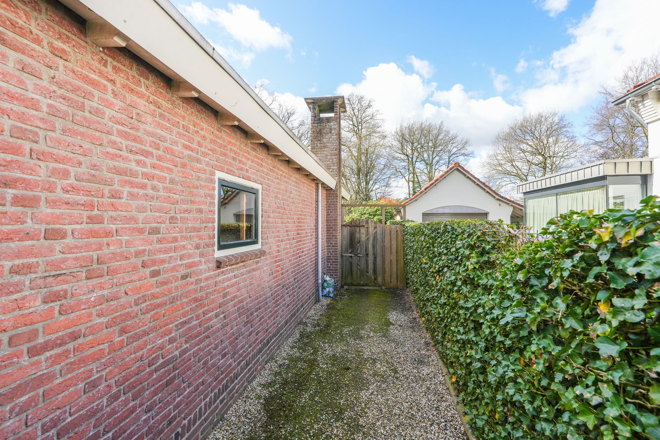 Foto 33 van Moses en Aäronlaan 21