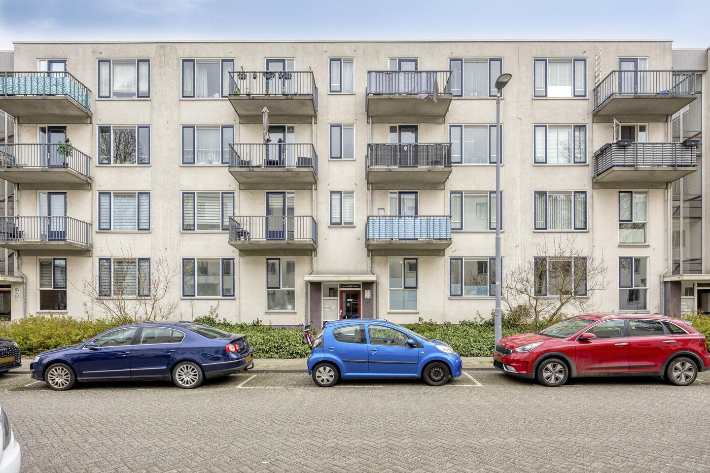 Charming 2-Room Apartment with Private Garden in Quiet Overschie — 19