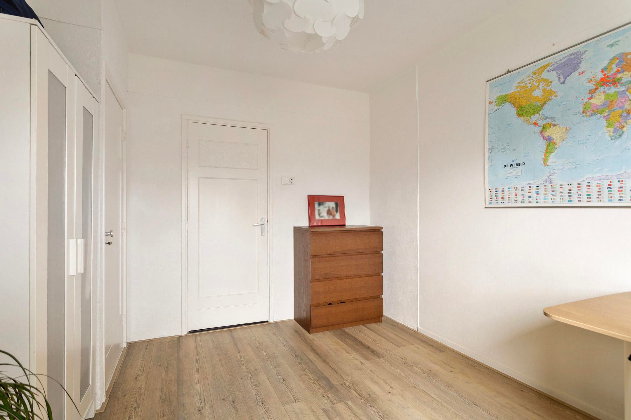Beautiful Apartment with Front and Back Garden in Hazenkamp — 21