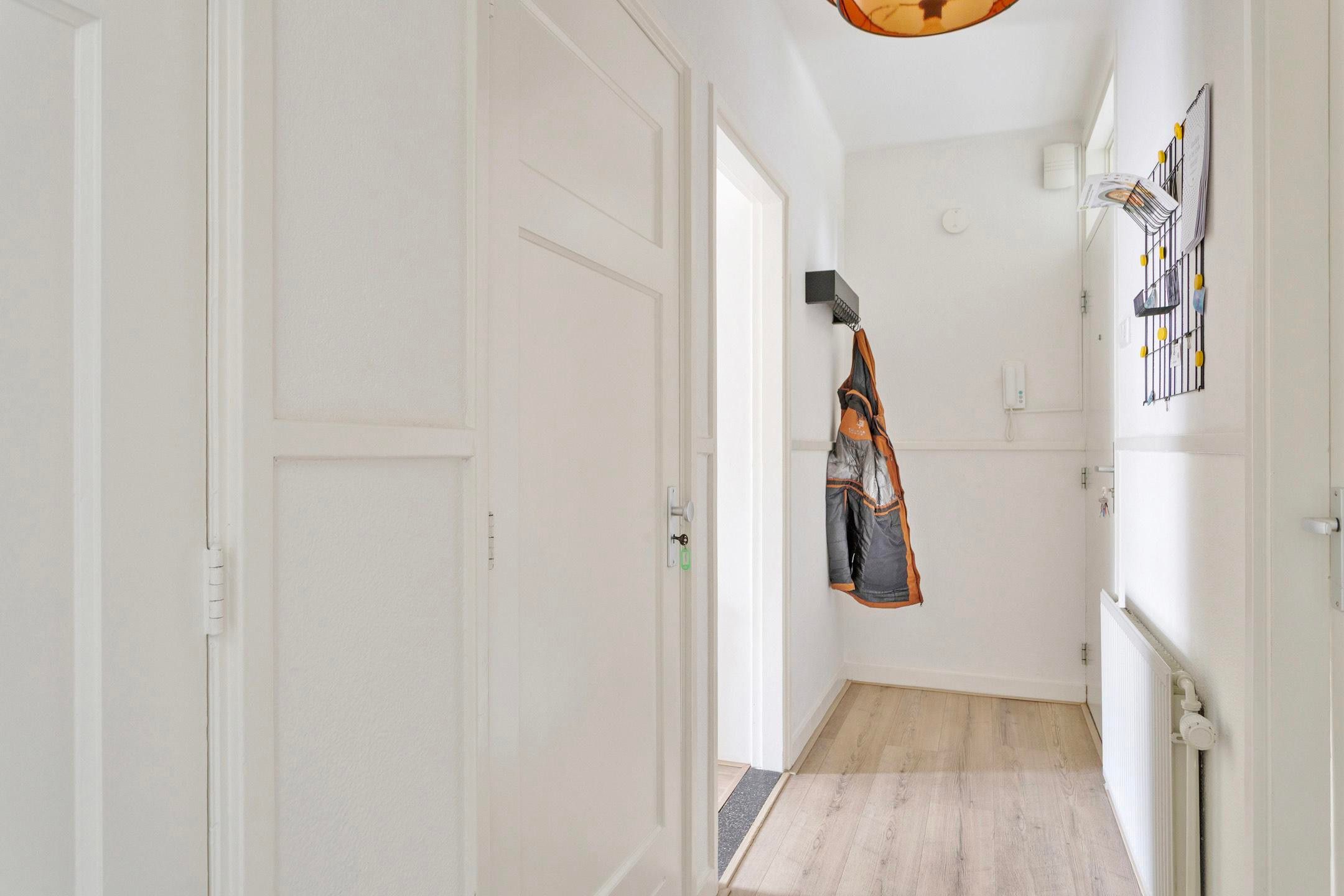 Beautiful Apartment with Front and Back Garden in Hazenkamp — 18