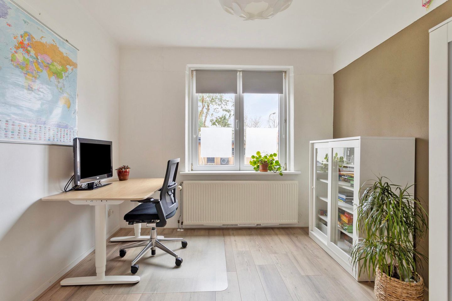 Beautiful Apartment with Front and Back Garden in Hazenkamp — 20