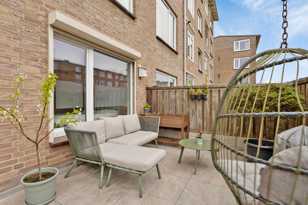Beautiful Apartment with Front and Back Garden in Hazenkamp — 26