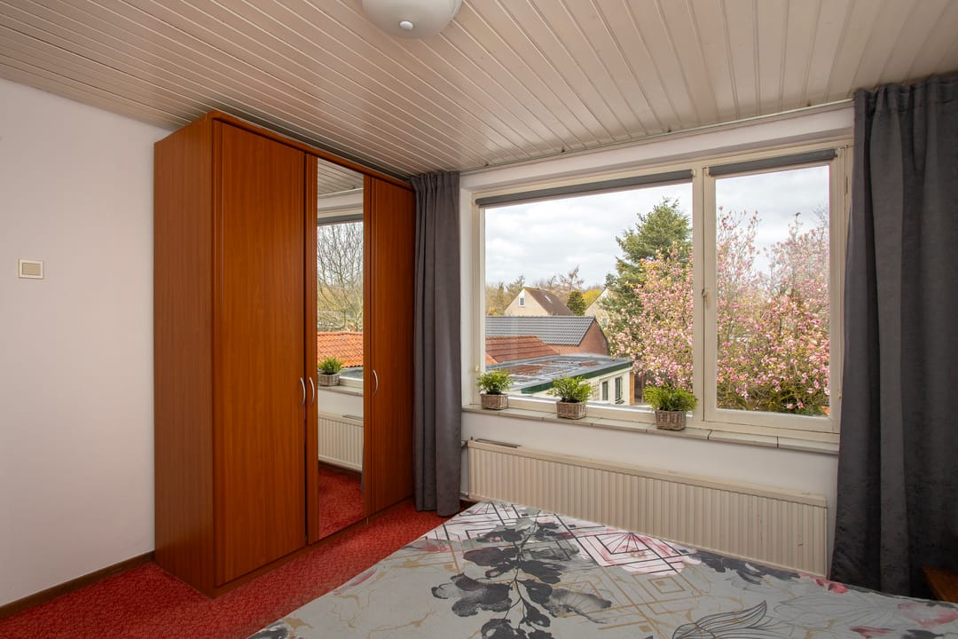 Spacious semi-detached home with guest annex in charming Veldhoven Zeelst — 23
