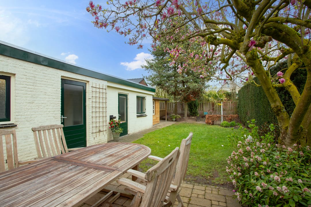 Spacious semi-detached home with guest annex in charming Veldhoven Zeelst — 32
