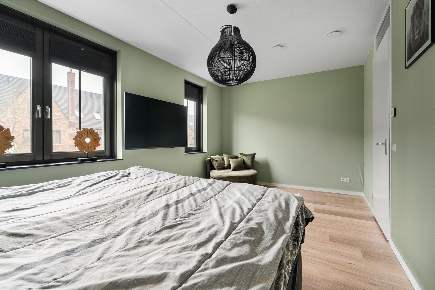 Modern Corner House with 5 Bedrooms and 2 Parking Spots in Sustainable Park Triangel, Waddinxveen — 20