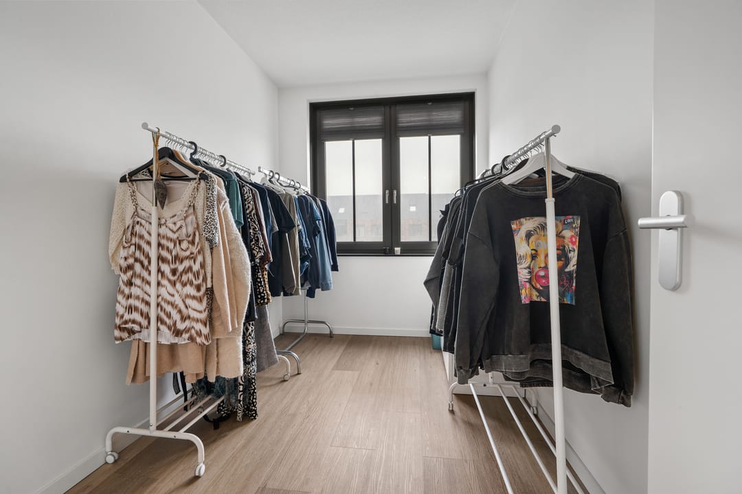 Modern Corner House with 5 Bedrooms and 2 Parking Spots in Sustainable Park Triangel, Waddinxveen — 22