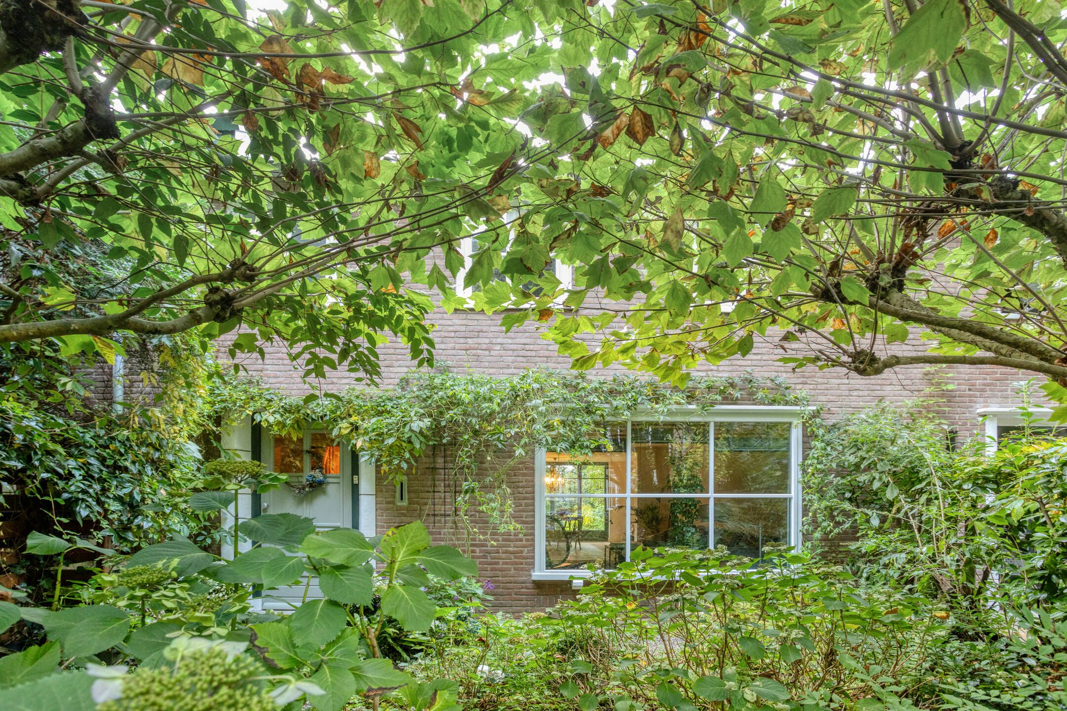 Foto 3 van van der Veurweg 22