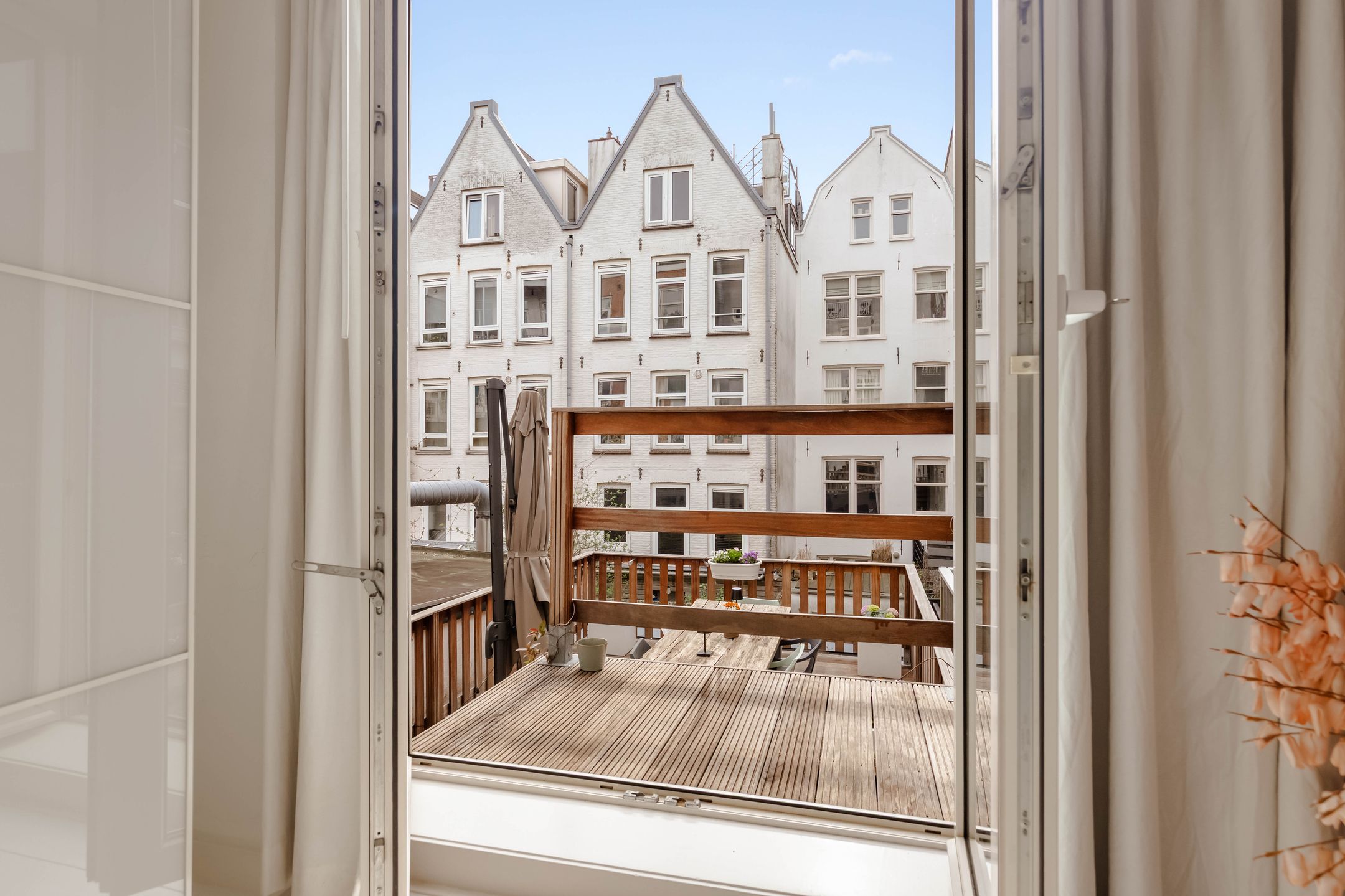 Foto 21 van Albert Cuypstraat 238