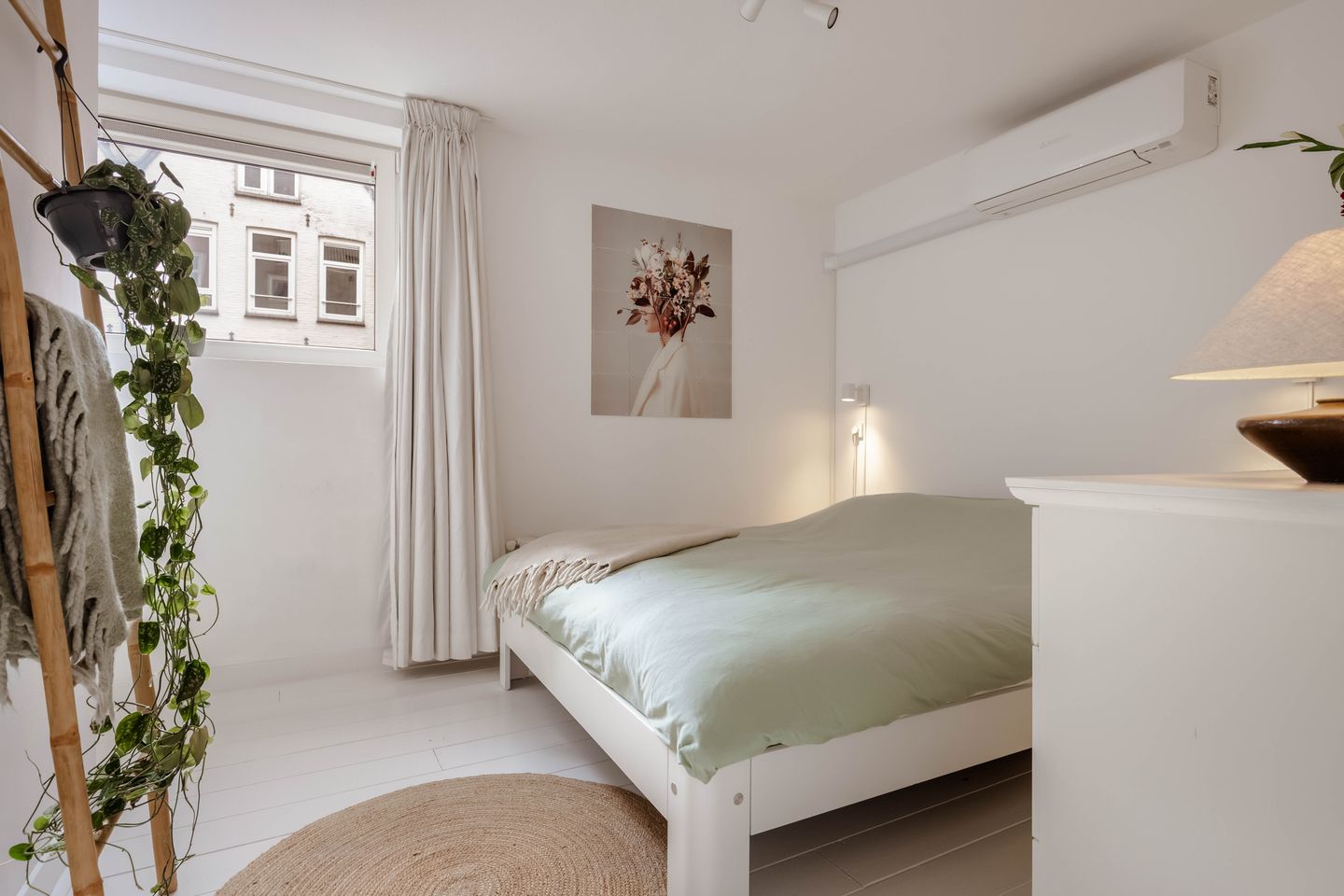 Foto 14 van Albert Cuypstraat 238