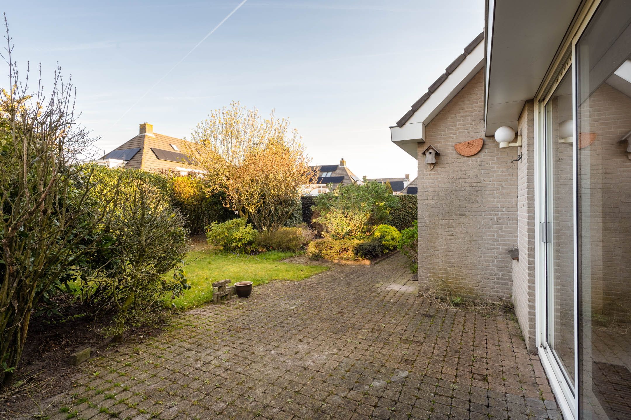 Spacious detached family home with 5 bedrooms, ground-floor suite and garage in Tolberg — 39