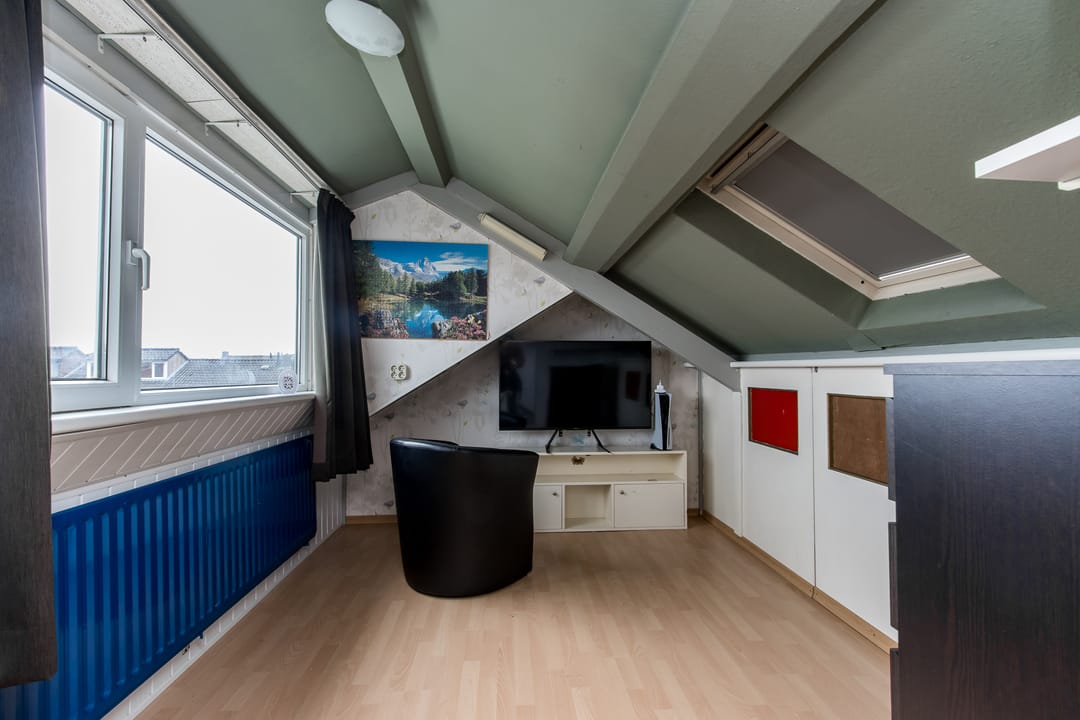 Photo 23 of Maarten Trompstraat 39