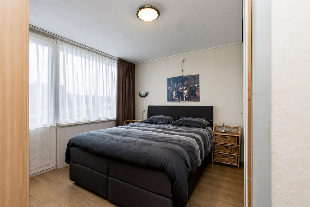 Photo 16 of Maarten Trompstraat 39