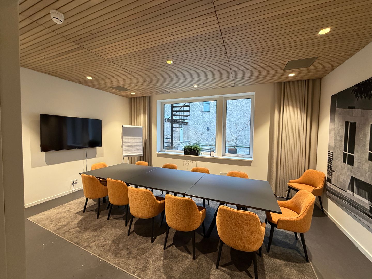 Bekijk foto 2 van Stadhuisplein 75