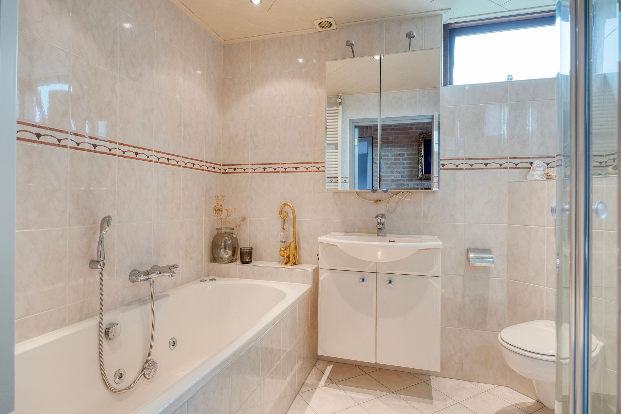 Detached Family Home with Garage and Spacious Garden in St. Willebrord — 24