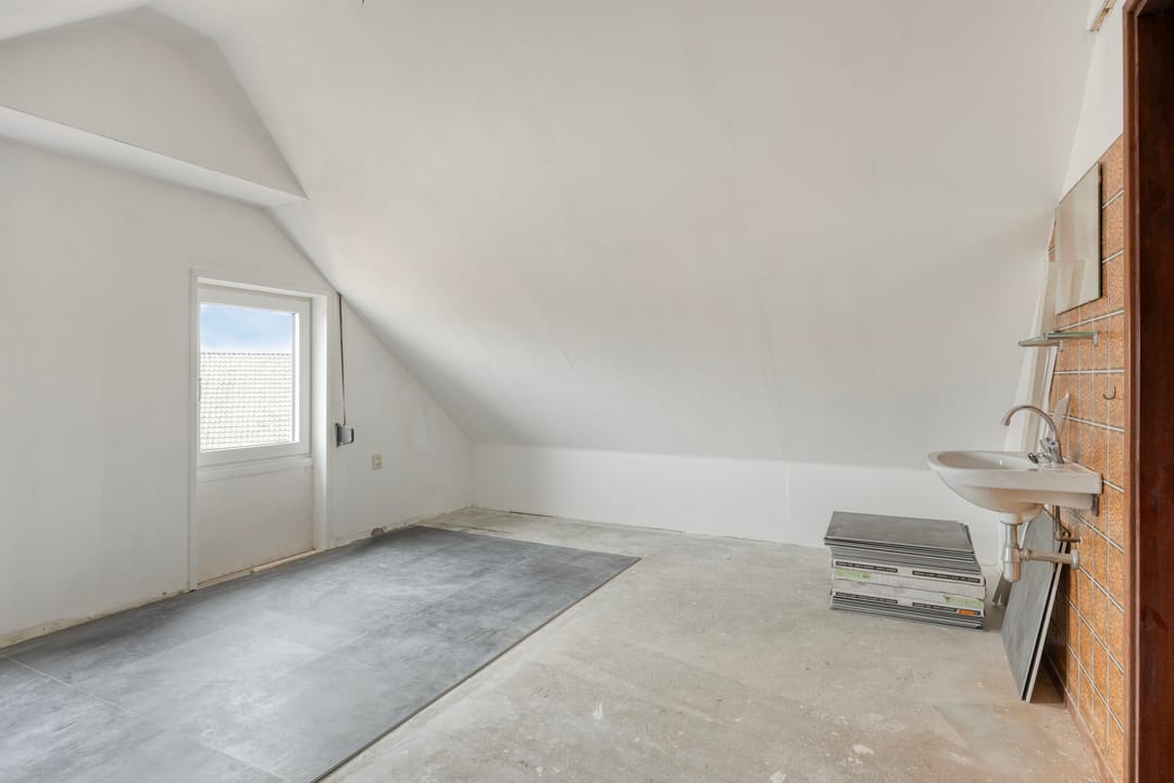 Detached Family Home with Garage and Spacious Garden in St. Willebrord — 31
