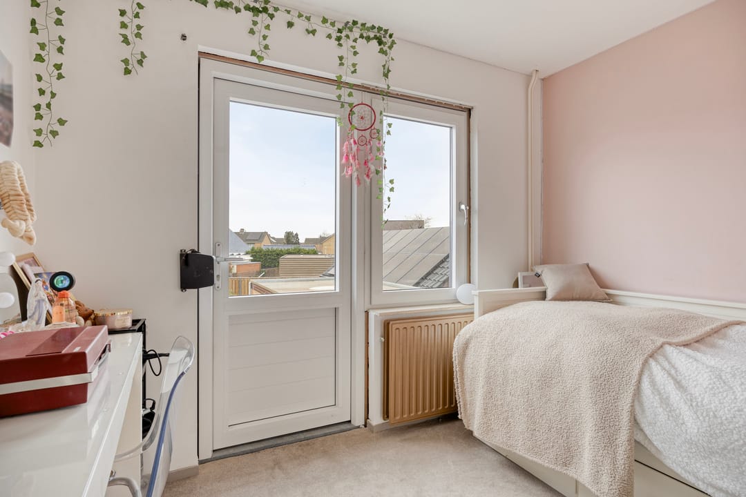 Detached Family Home with Garage and Spacious Garden in St. Willebrord — 23