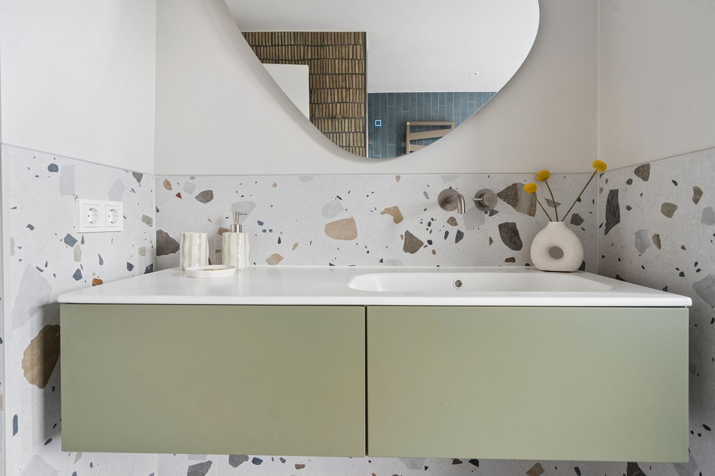 Foto 35 van Deken Heinenstraat 12