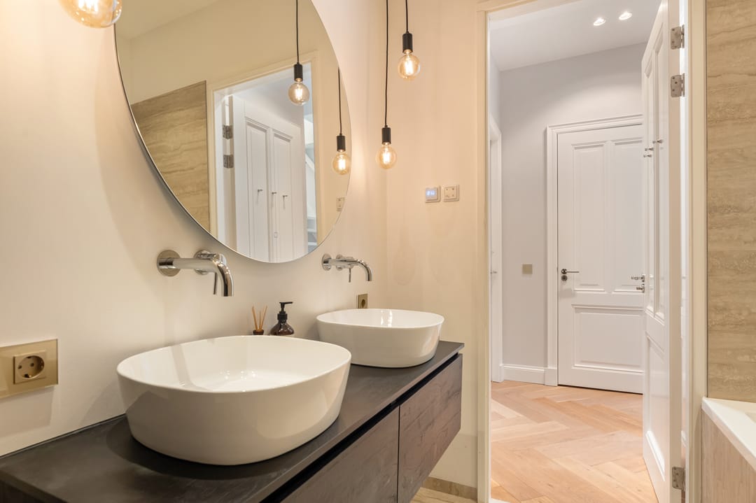 High-end Apartment with Sunny Rooftop Terrace Along the Amstel — 23