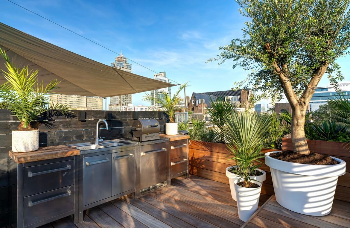 High-end Apartment with Sunny Rooftop Terrace Along the Amstel — 27
